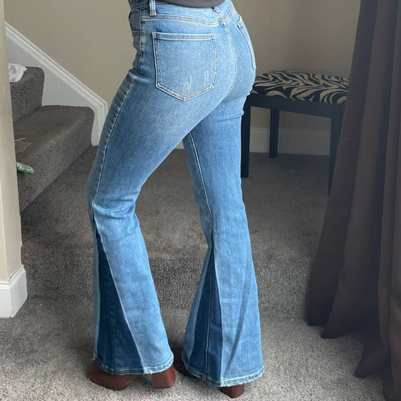 Cello two-tone flare high rise jeans juniors size 7 - Picture 7 of 9